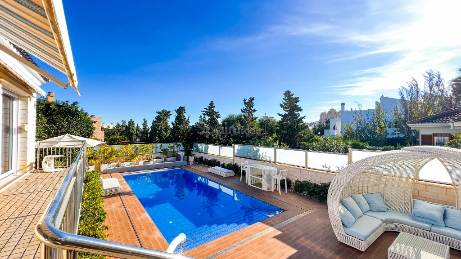 Resale - Villa -
La Mata