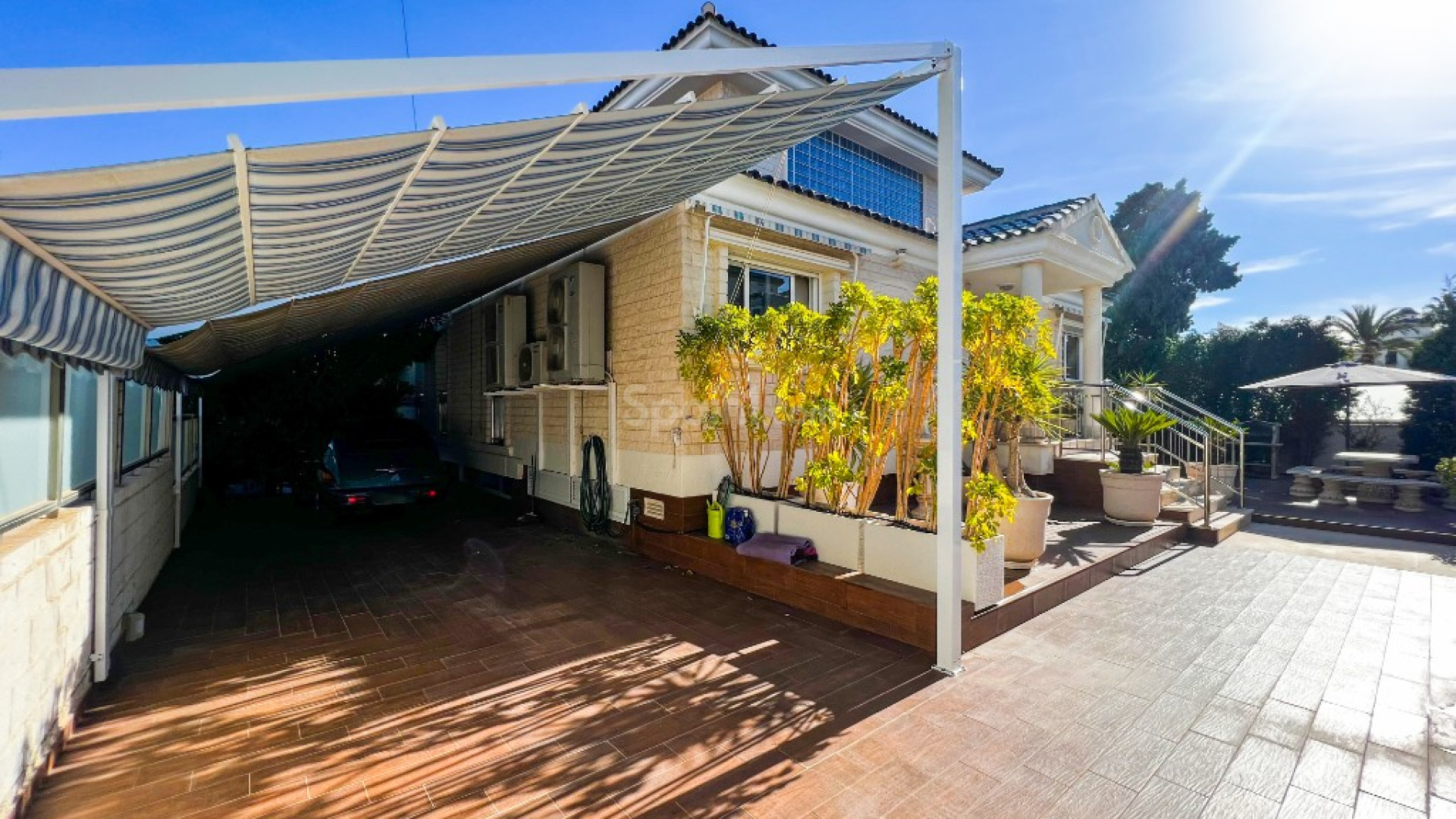 Resale - Villa -
La Mata