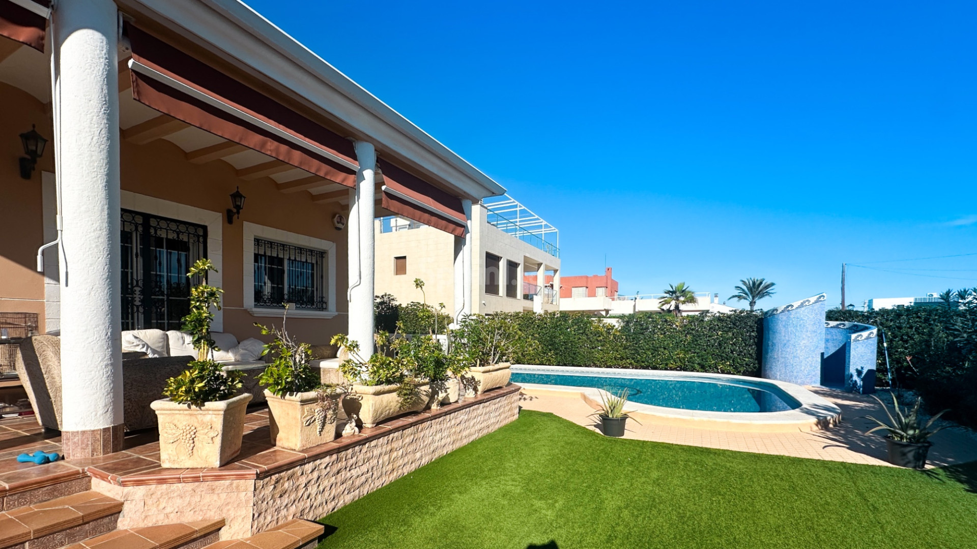 Resale - Villa -
La Mata