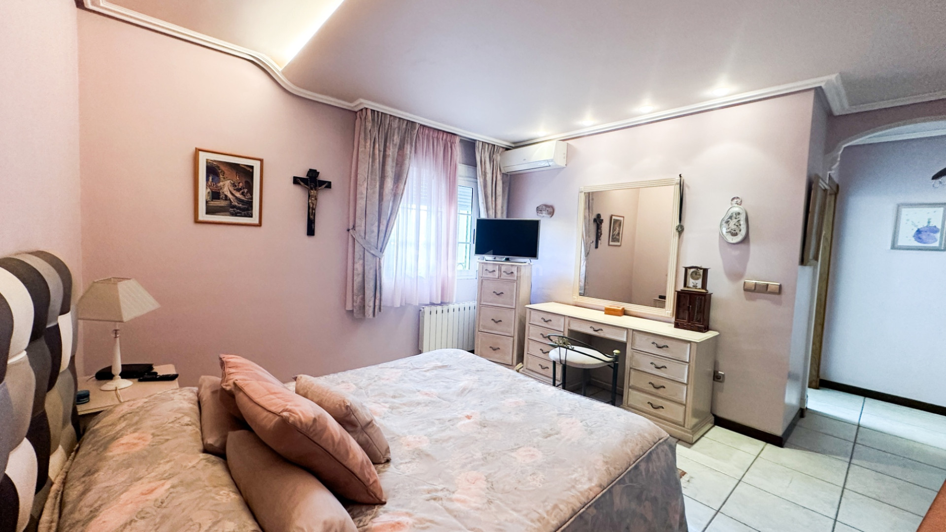 Resale - Villa -
La Mata