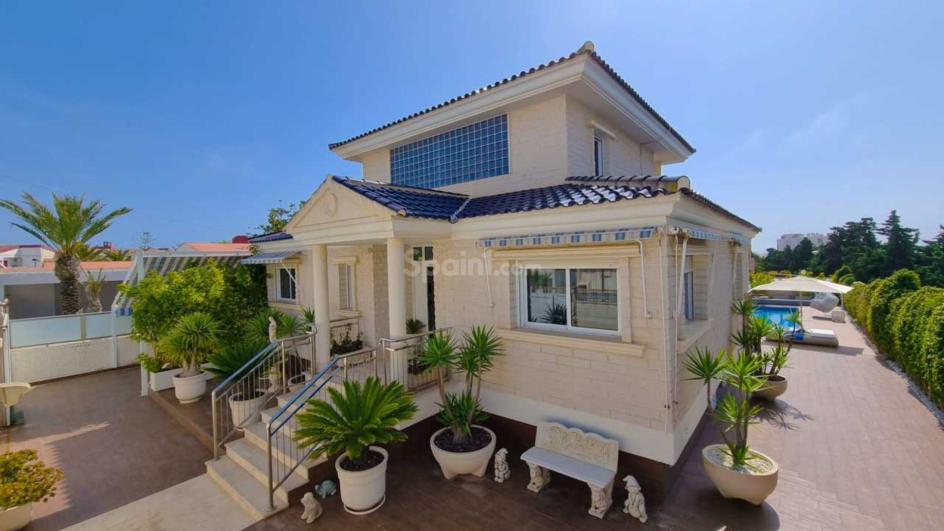 Resale - Villa -
La Mata