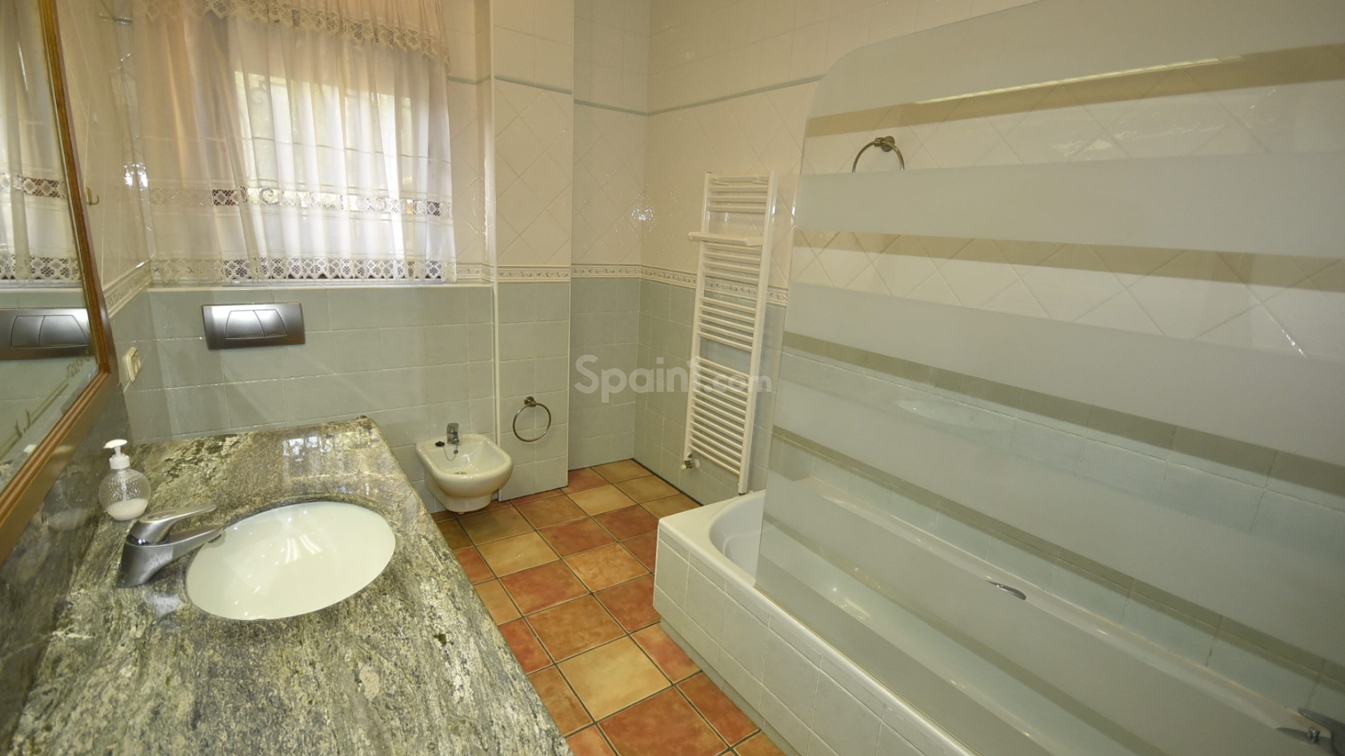 Resale - Villa -
La Matanza