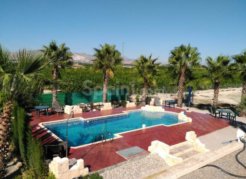 Resale - Villa -
La Matanza