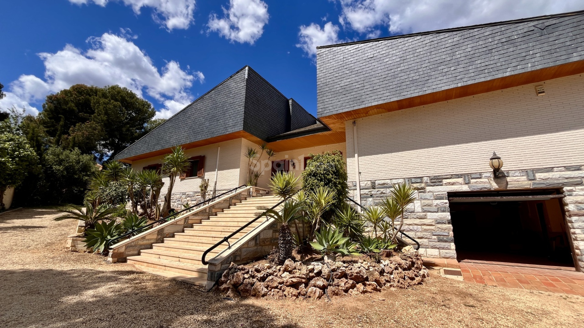 Resale - Villa -
La Nucía