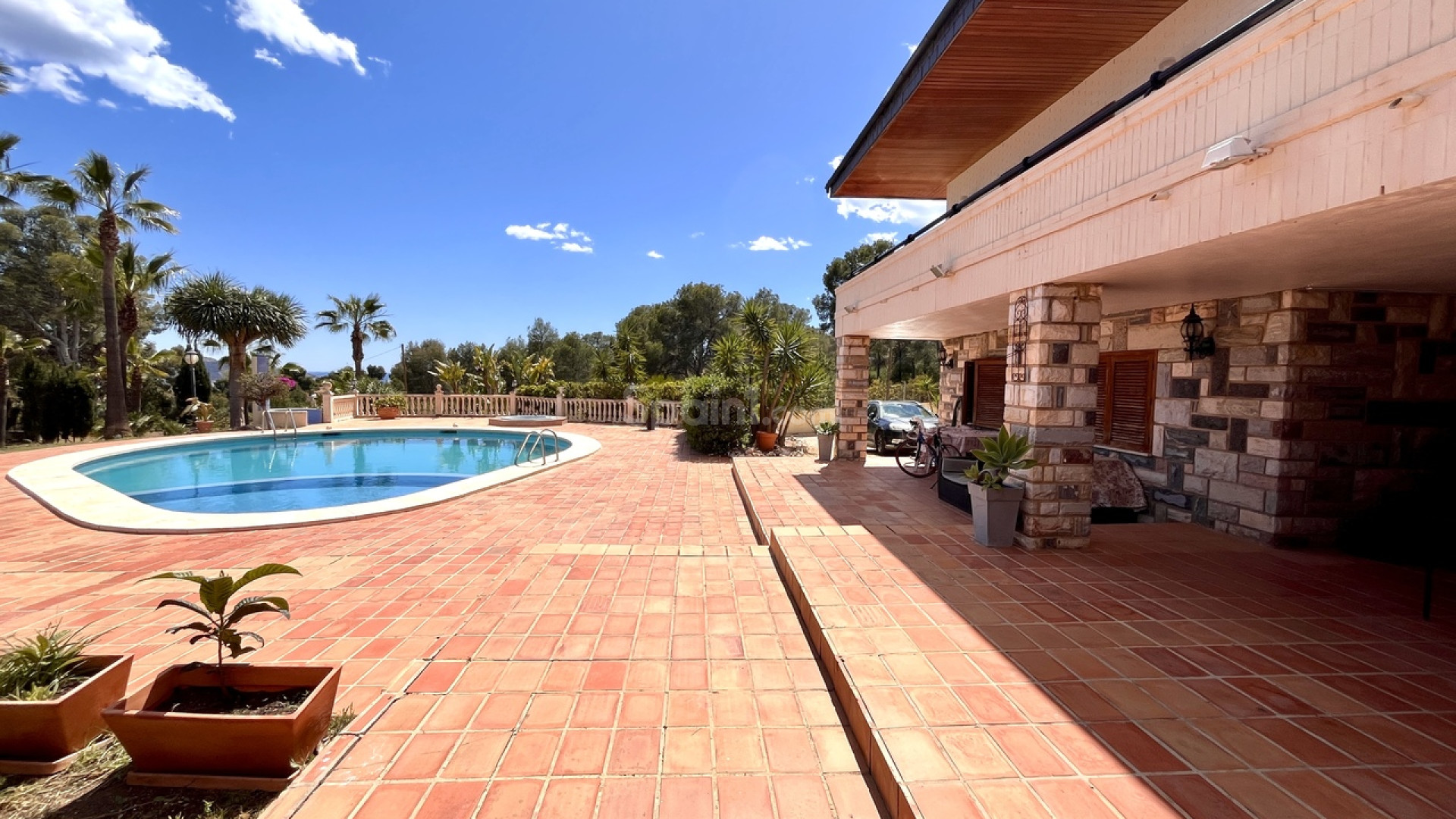 Resale - Villa -
La Nucía