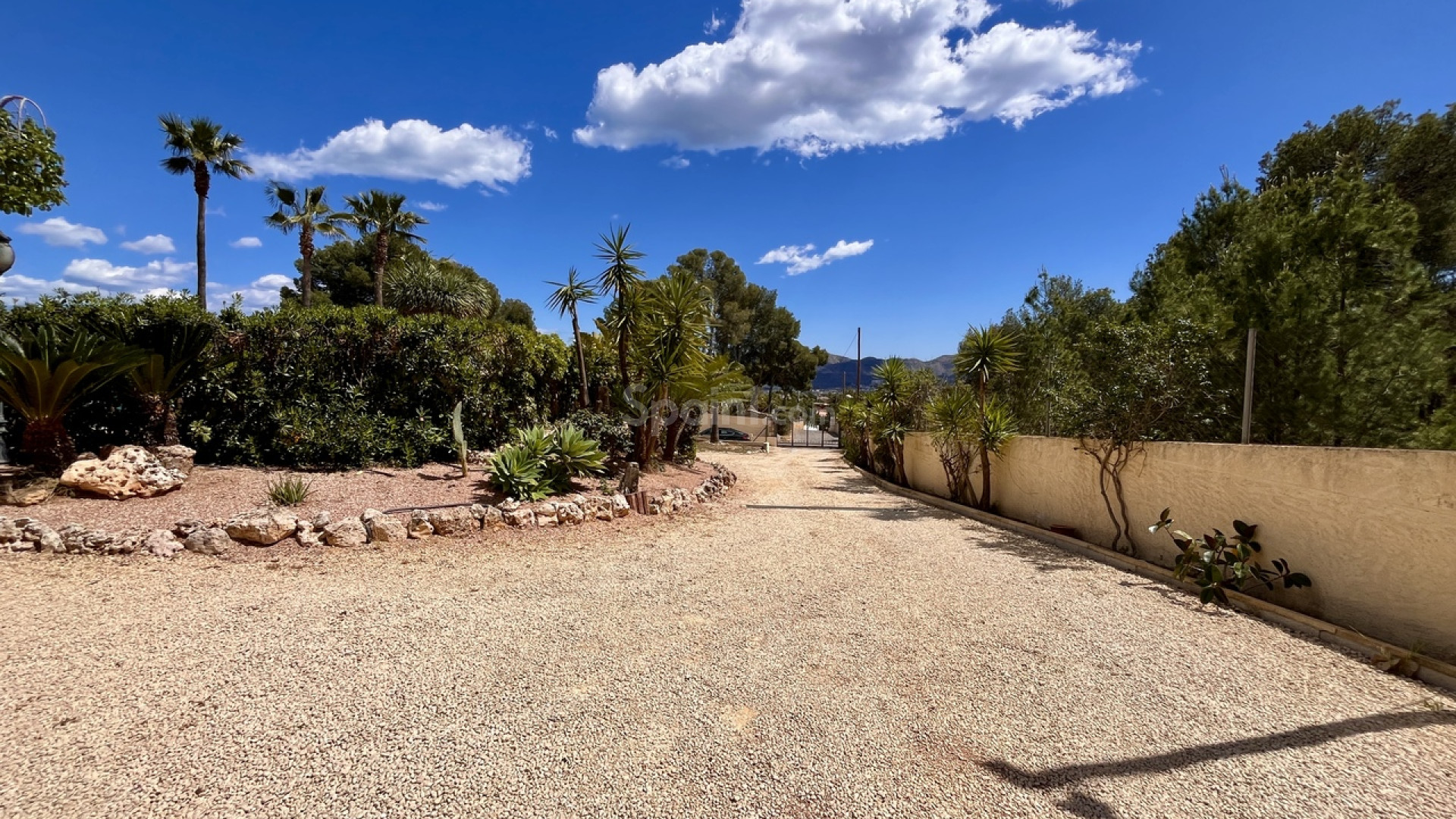 Resale - Villa -
La Nucía