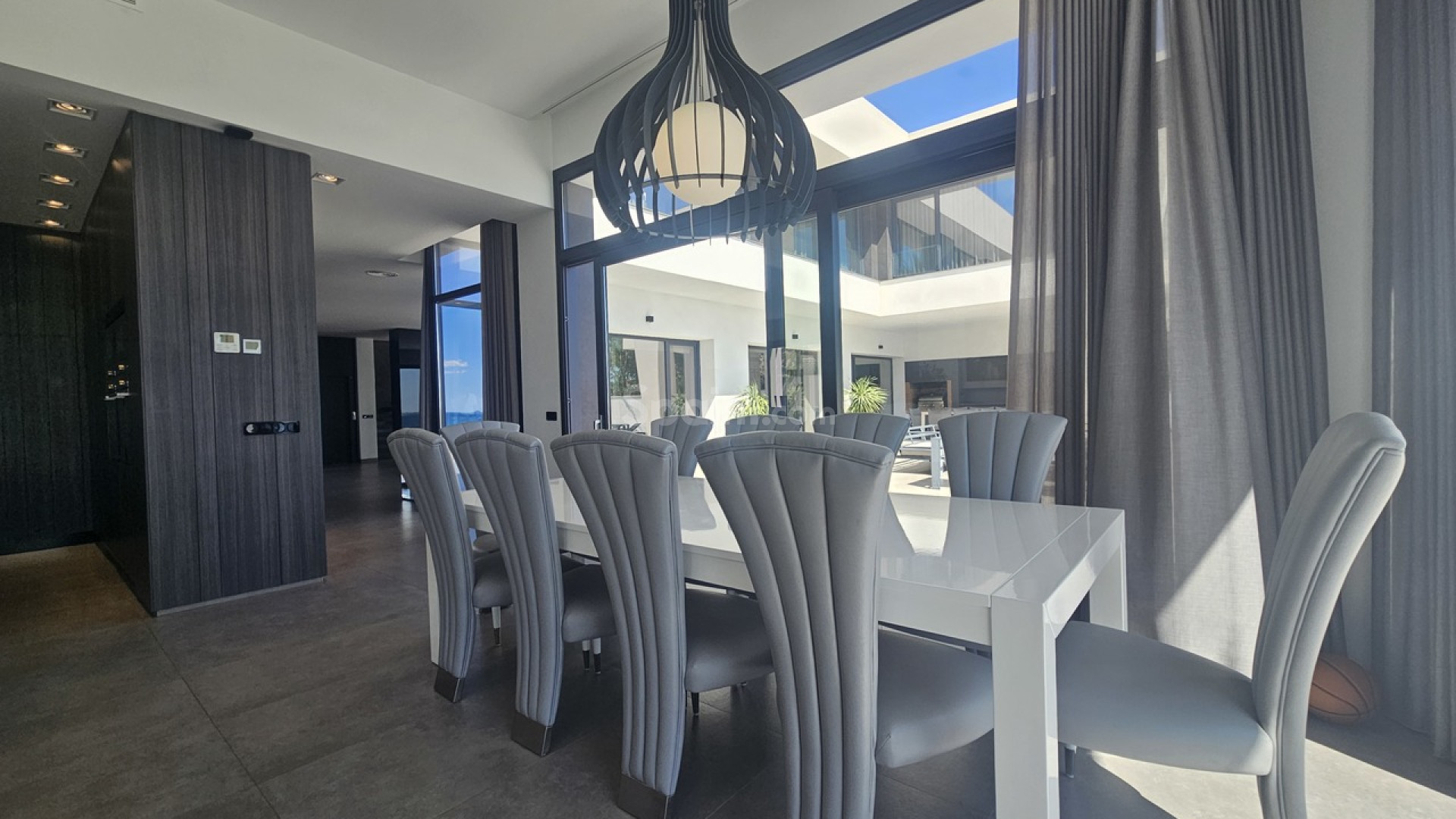 Resale - Villa -
La Zenia
