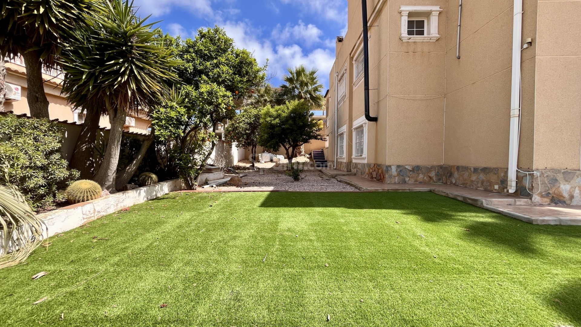 Resale - Villa -
La Zenia