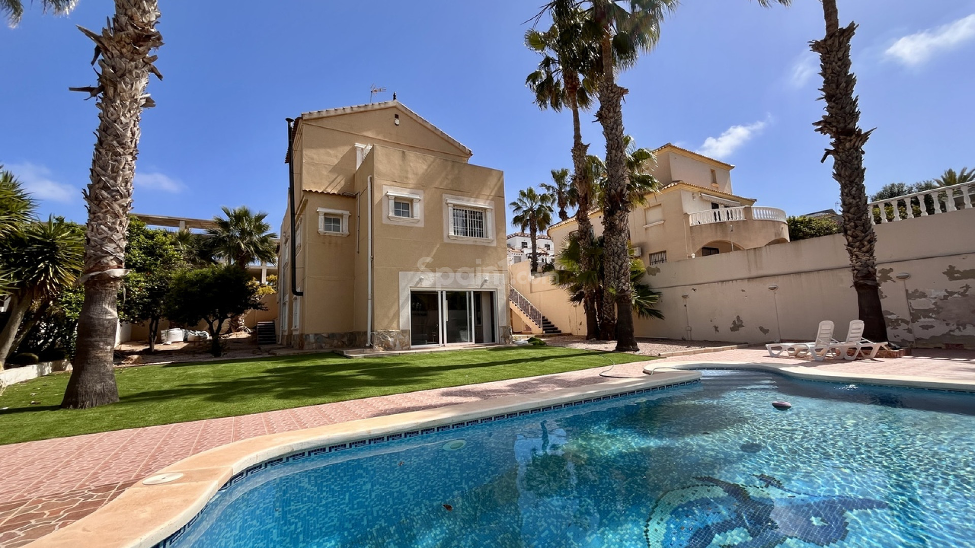 Resale - Villa -
La Zenia