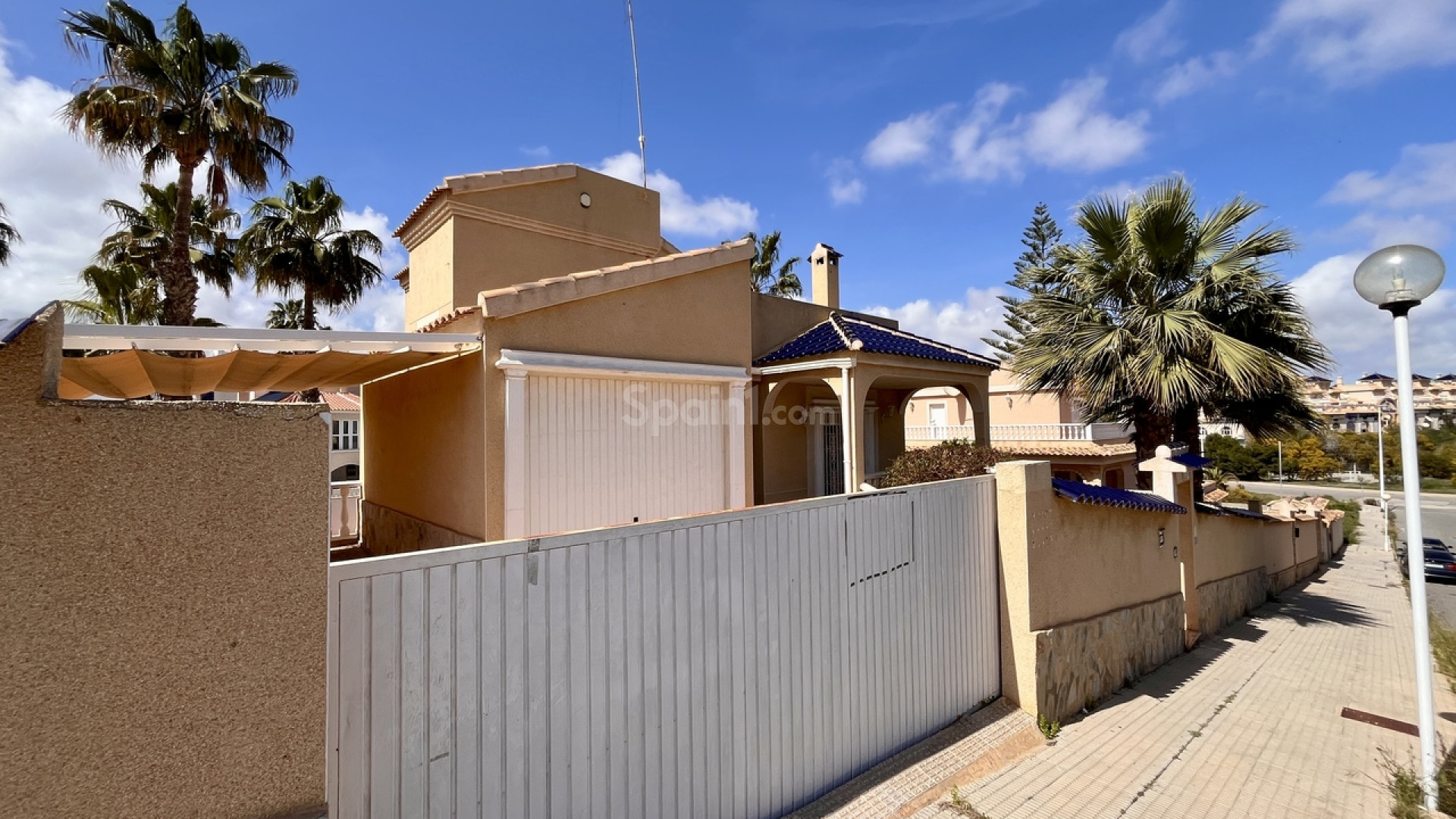 Resale - Villa -
La Zenia