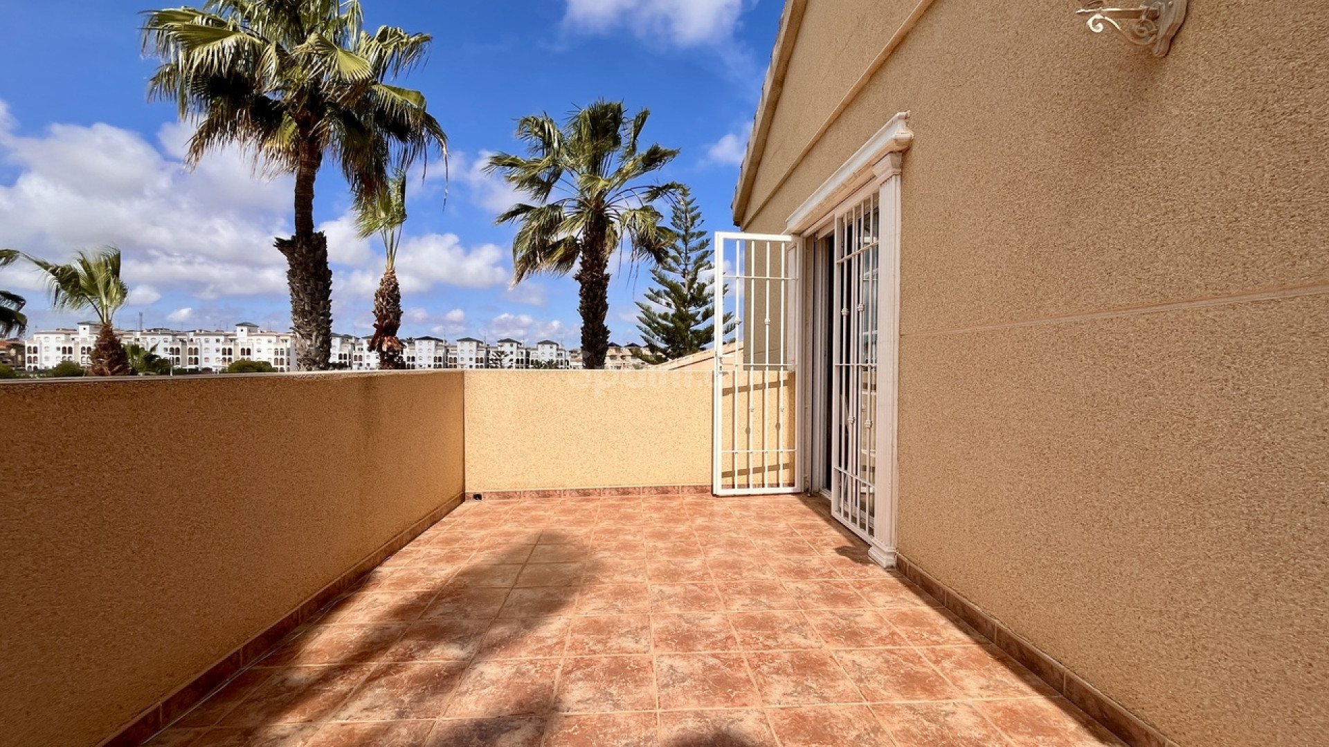 Resale - Villa -
La Zenia