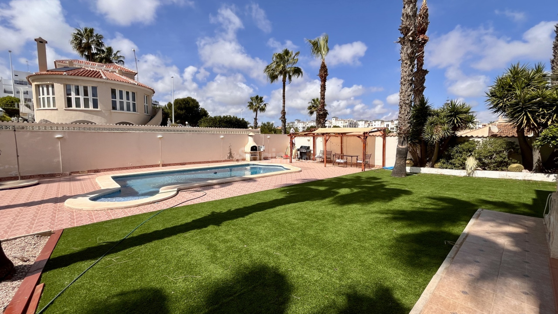 Resale - Villa -
La Zenia