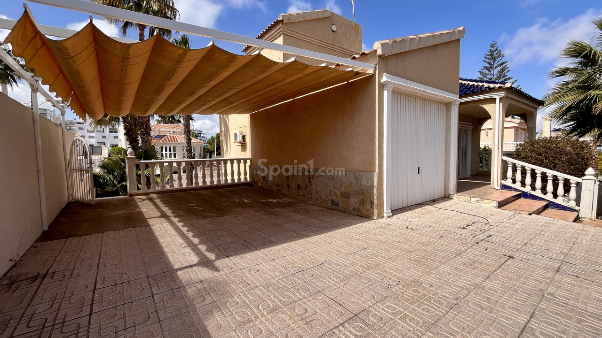 Resale - Villa -
La Zenia