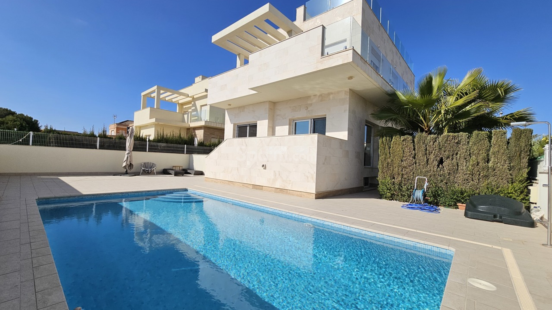 Resale - Villa -
La Zenia