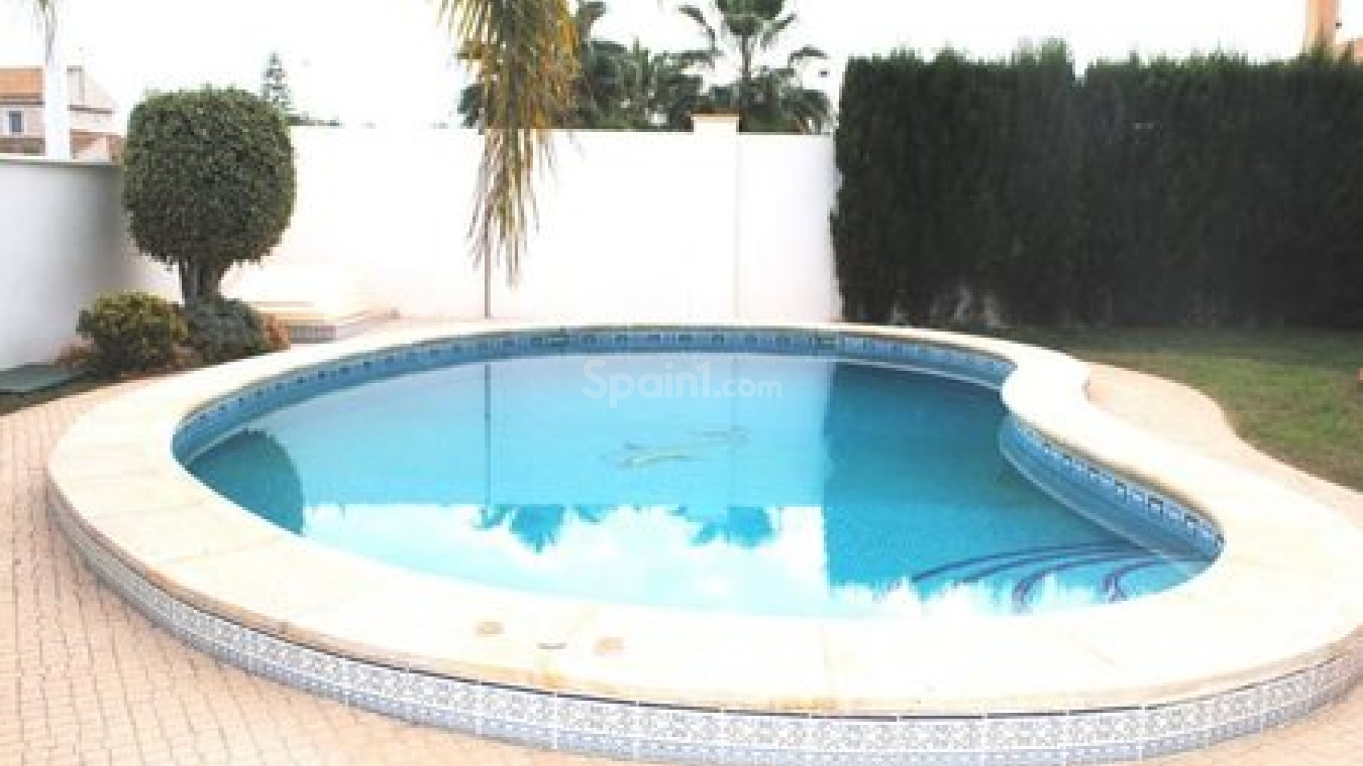 Resale - Villa -
La Zenia