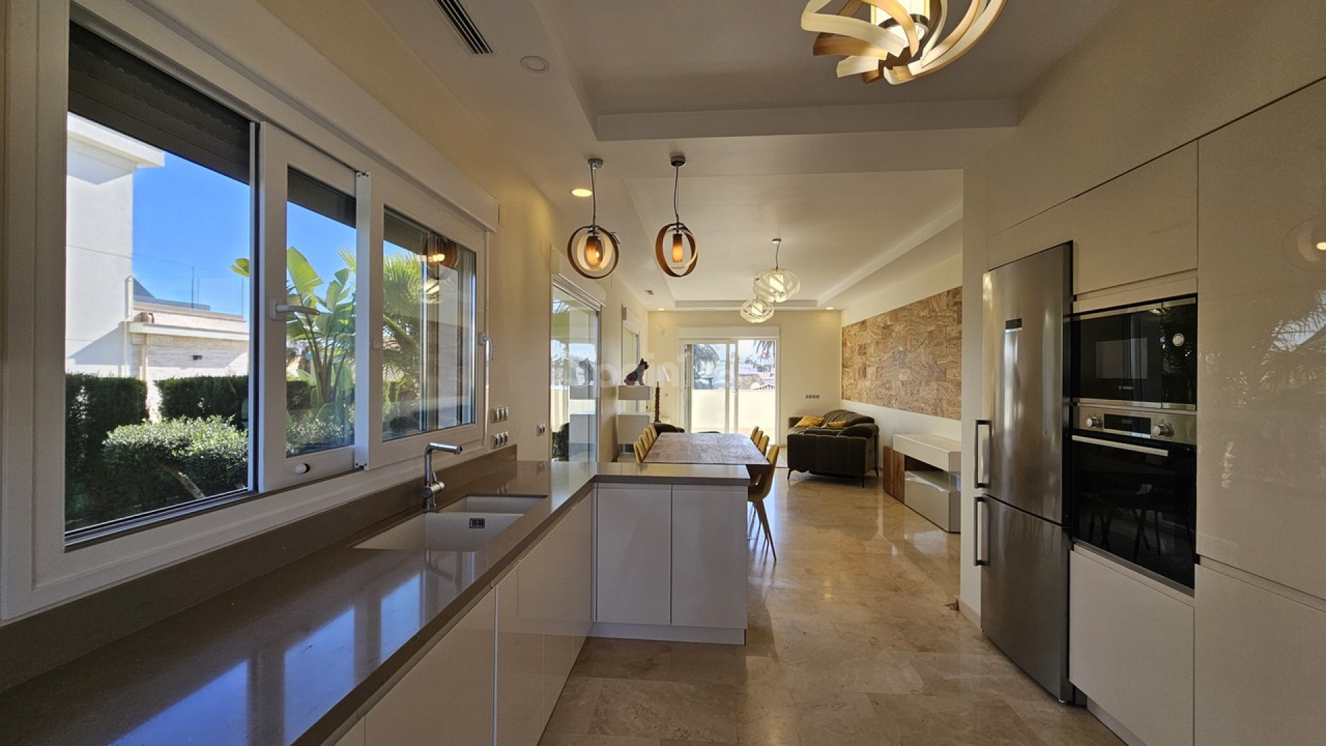 Resale - Villa -
La Zenia