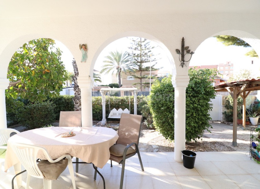 Resale - Villa -
La Zenia