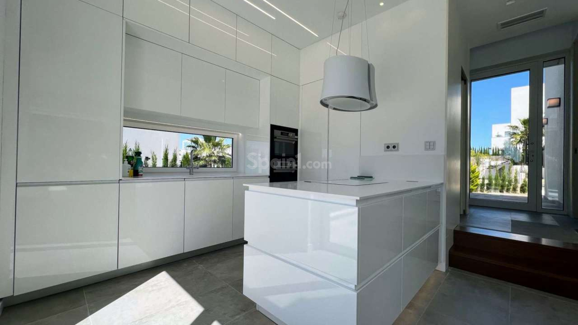 Resale - Villa -
Las Colinas Golf Resort