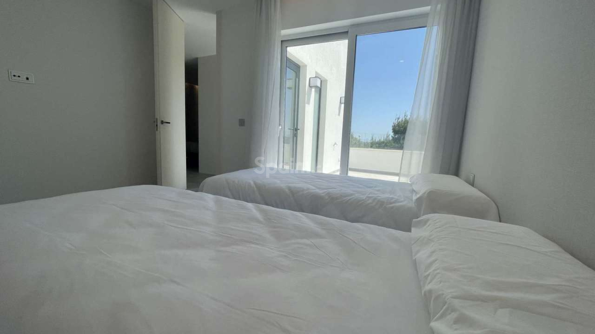 Resale - Villa -
Las Colinas Golf Resort