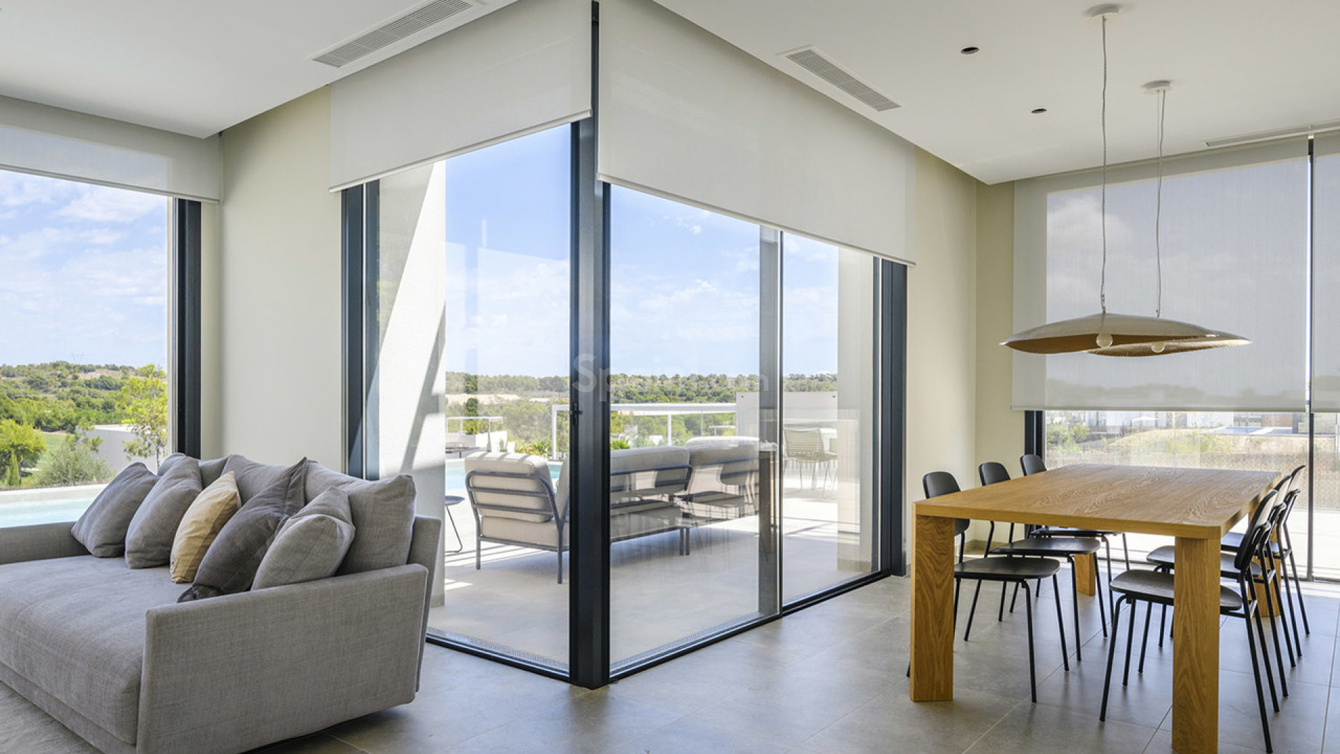 Resale - Villa -
Las Colinas Golf Resort