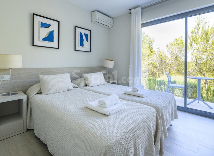 Resale - Villa -
Las Colinas Golf Resort