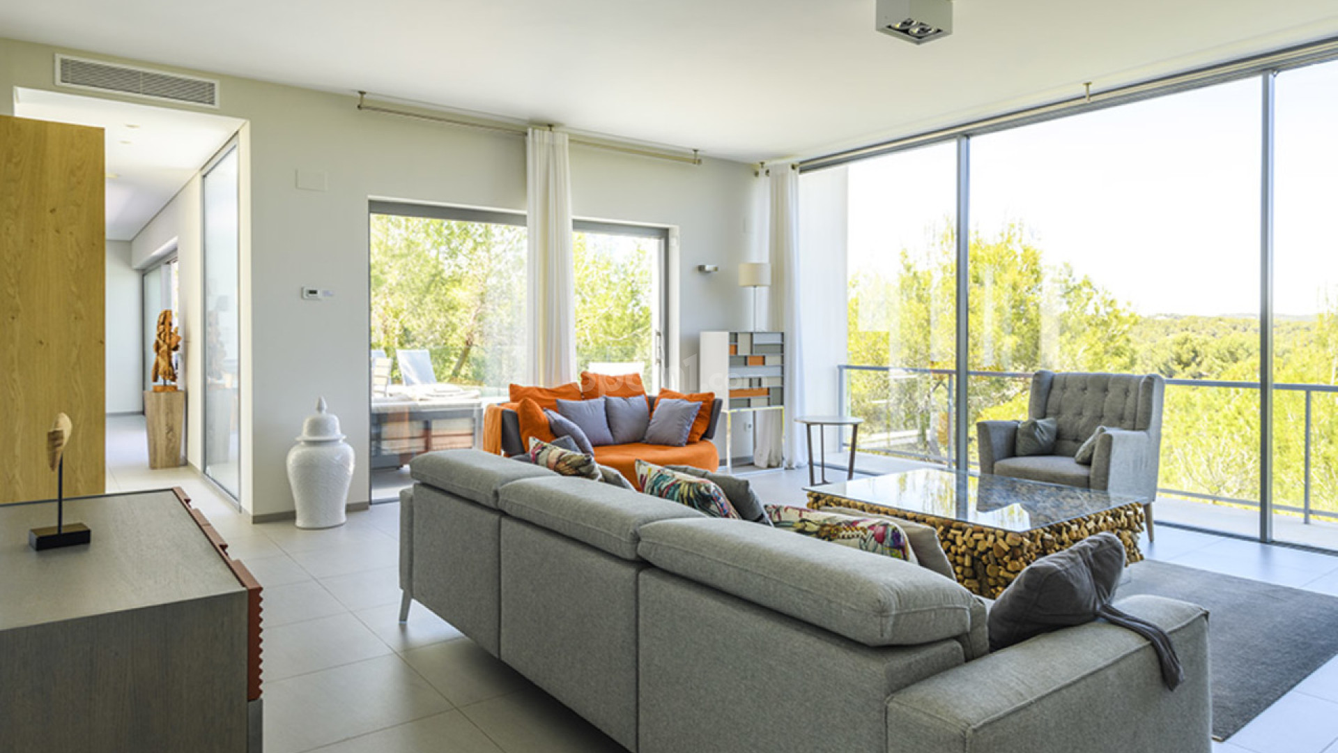 Resale - Villa -
Las Colinas Golf Resort