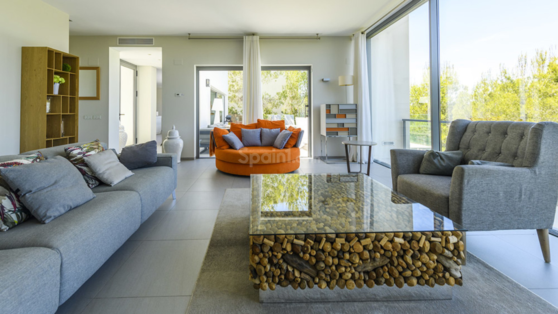 Resale - Villa -
Las Colinas Golf Resort