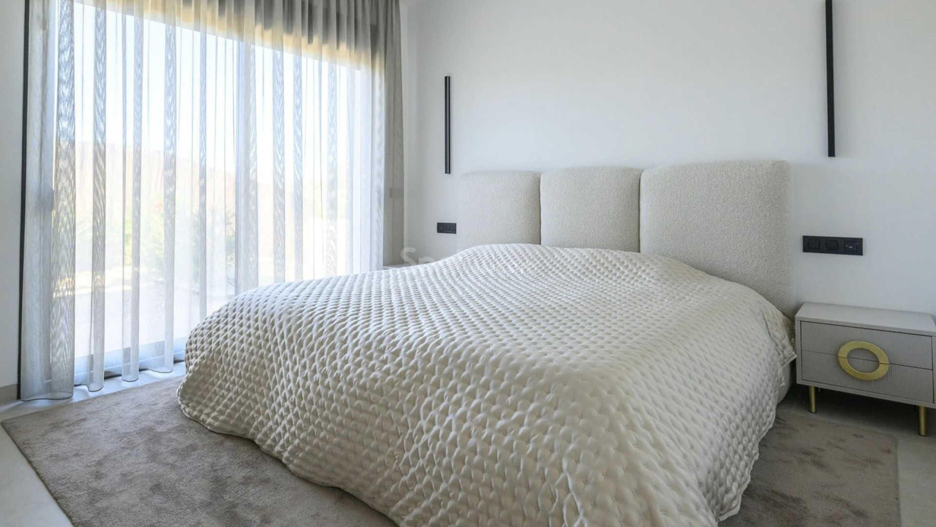 Resale - Villa -
Las Colinas Golf Resort