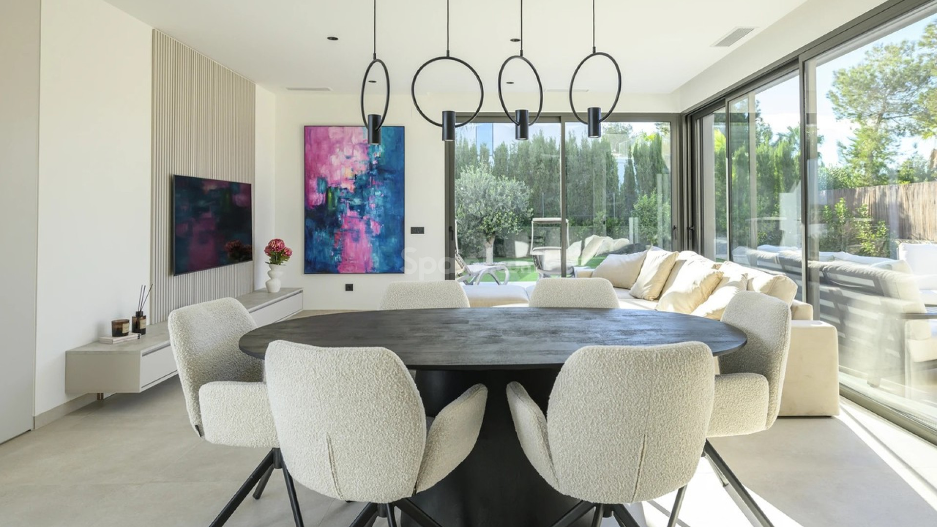 Resale - Villa -
Las Colinas Golf Resort