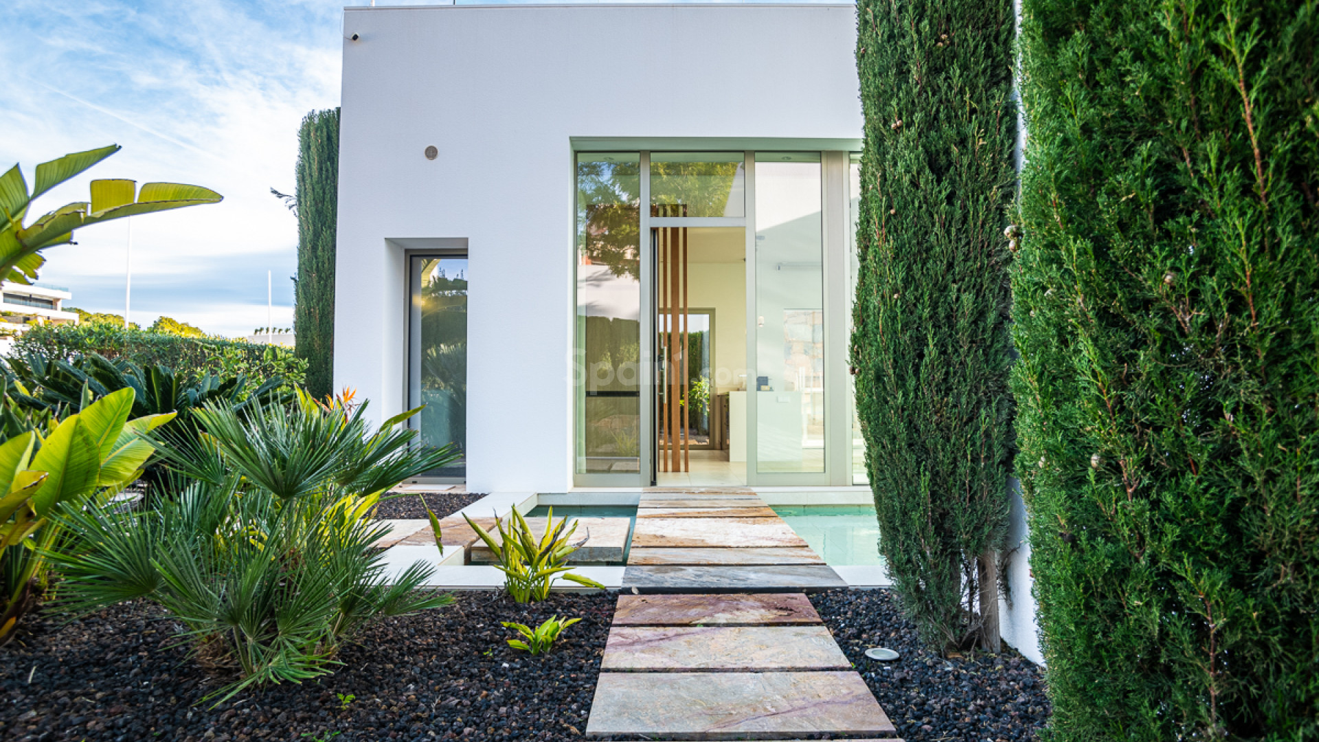 Resale - Villa -
Las Colinas - Las Colinas Golf Resort