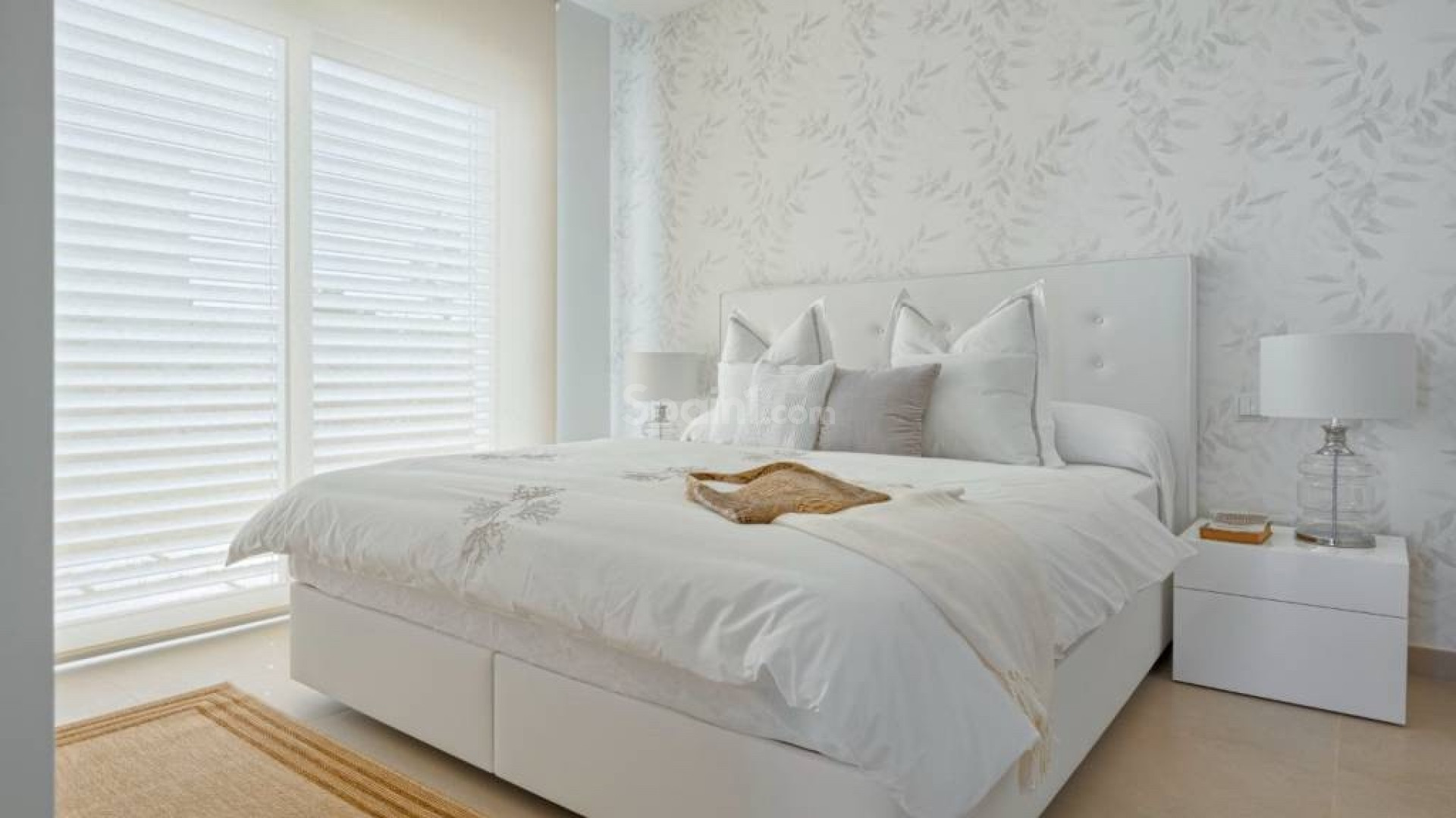 Resale - Villa -
Las Colinas - Las Colinas Golf