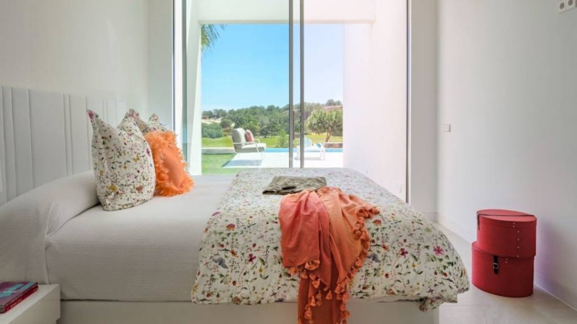 Resale - Villa -
Las Colinas - Las Colinas Golf