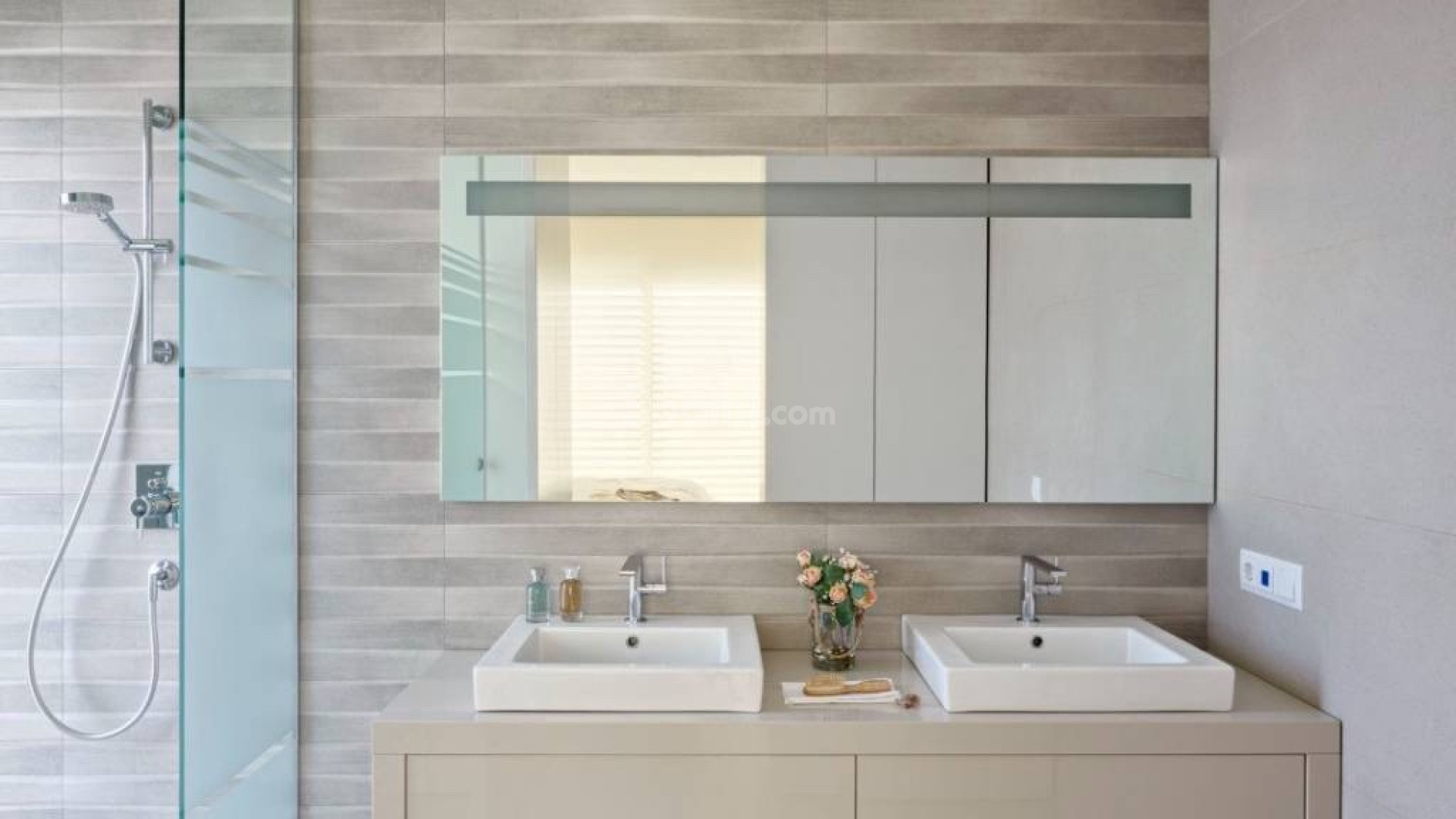 Resale - Villa -
Las Colinas - Las Colinas Golf