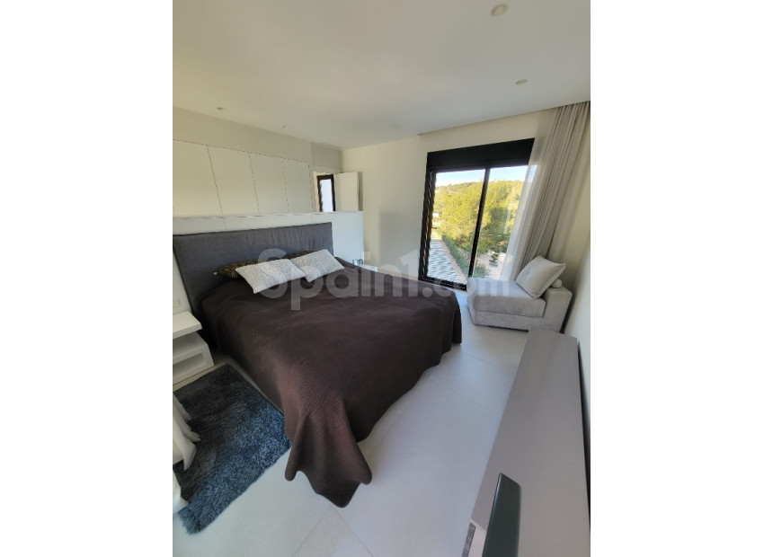 Resale - Villa -
Las Colinas - Las Colinas Golf