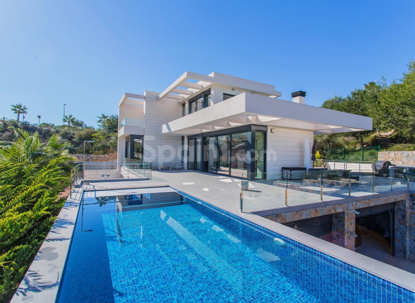 Resale - Villa -
Las Colinas - Las Colinas Golf