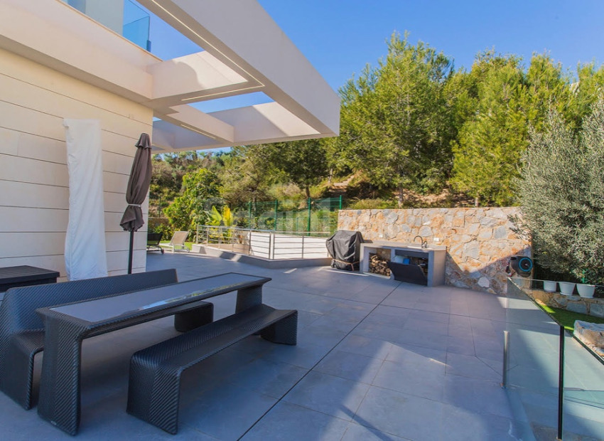 Resale - Villa -
Las Colinas - Las Colinas Golf