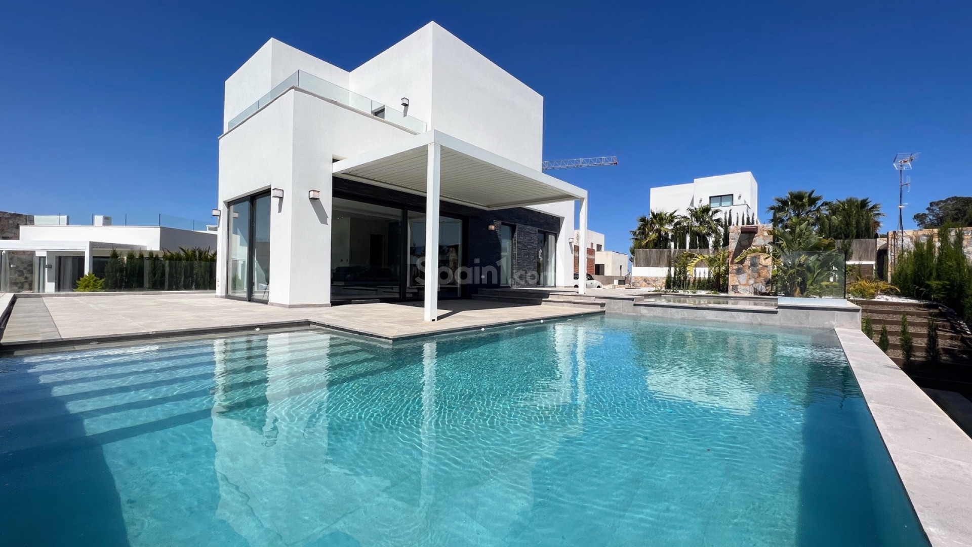 Resale - Villa -
Las Colinas