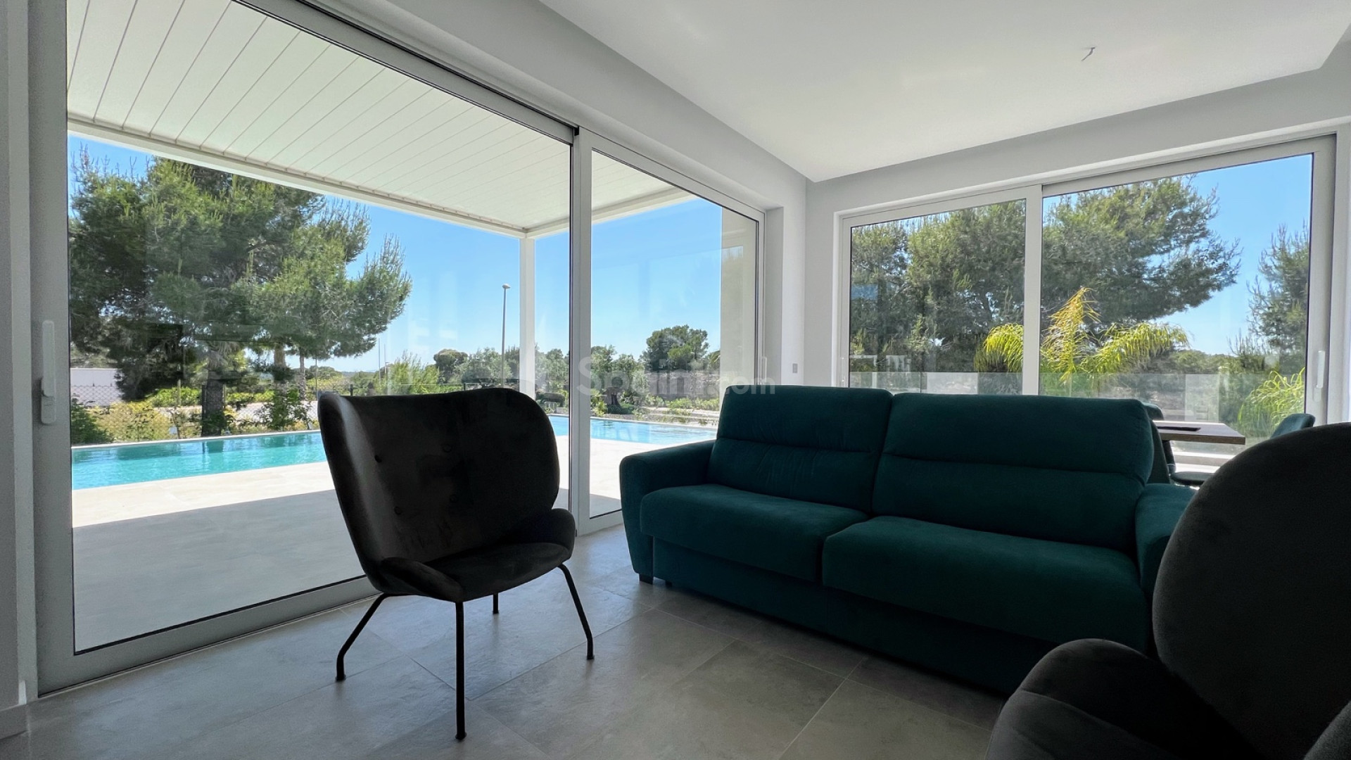 Resale - Villa -
Las Colinas
