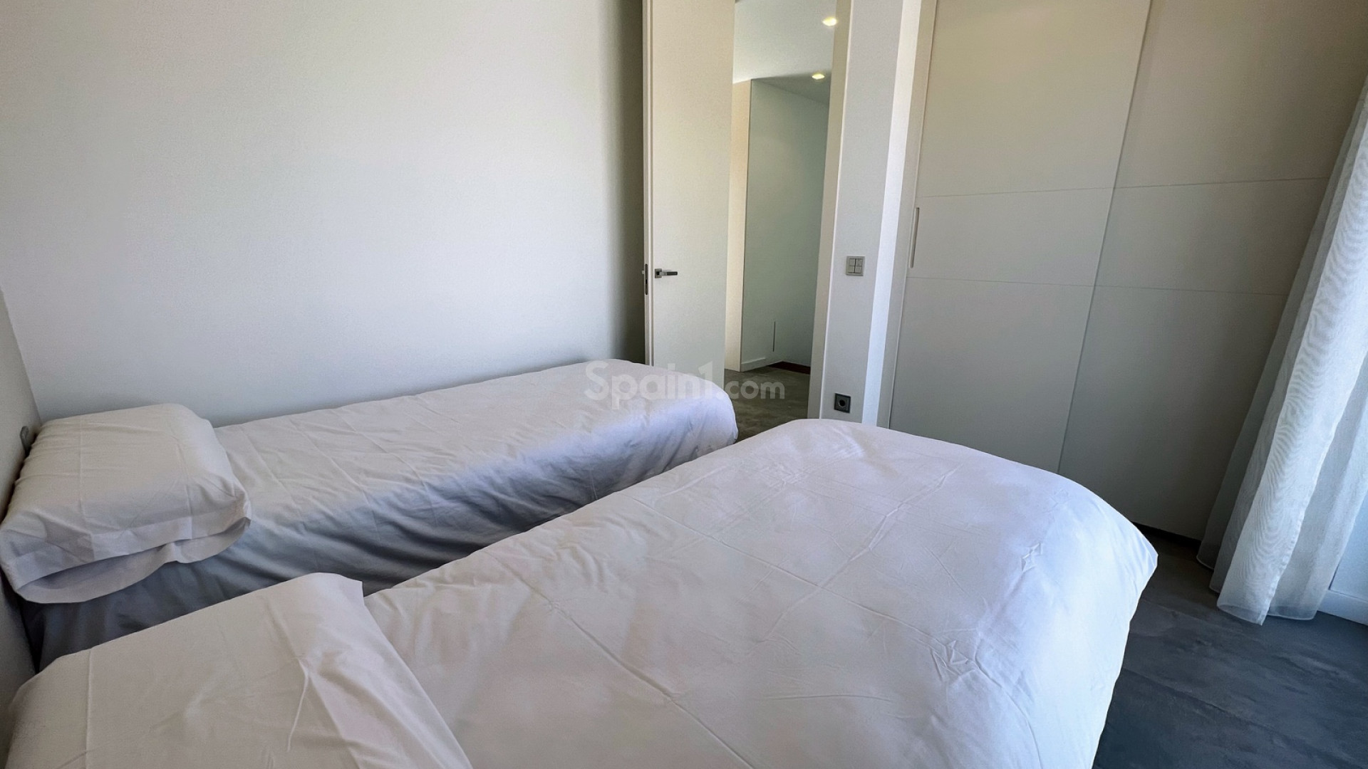 Resale - Villa -
Las Colinas