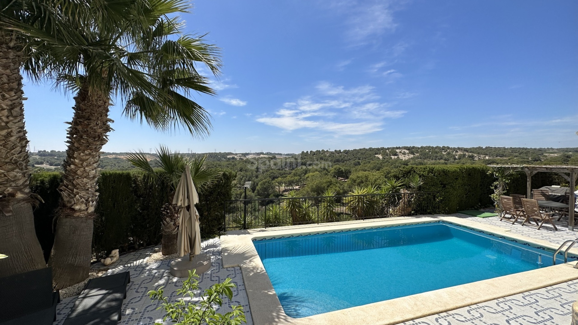Resale - Villa -
Las Ramblas