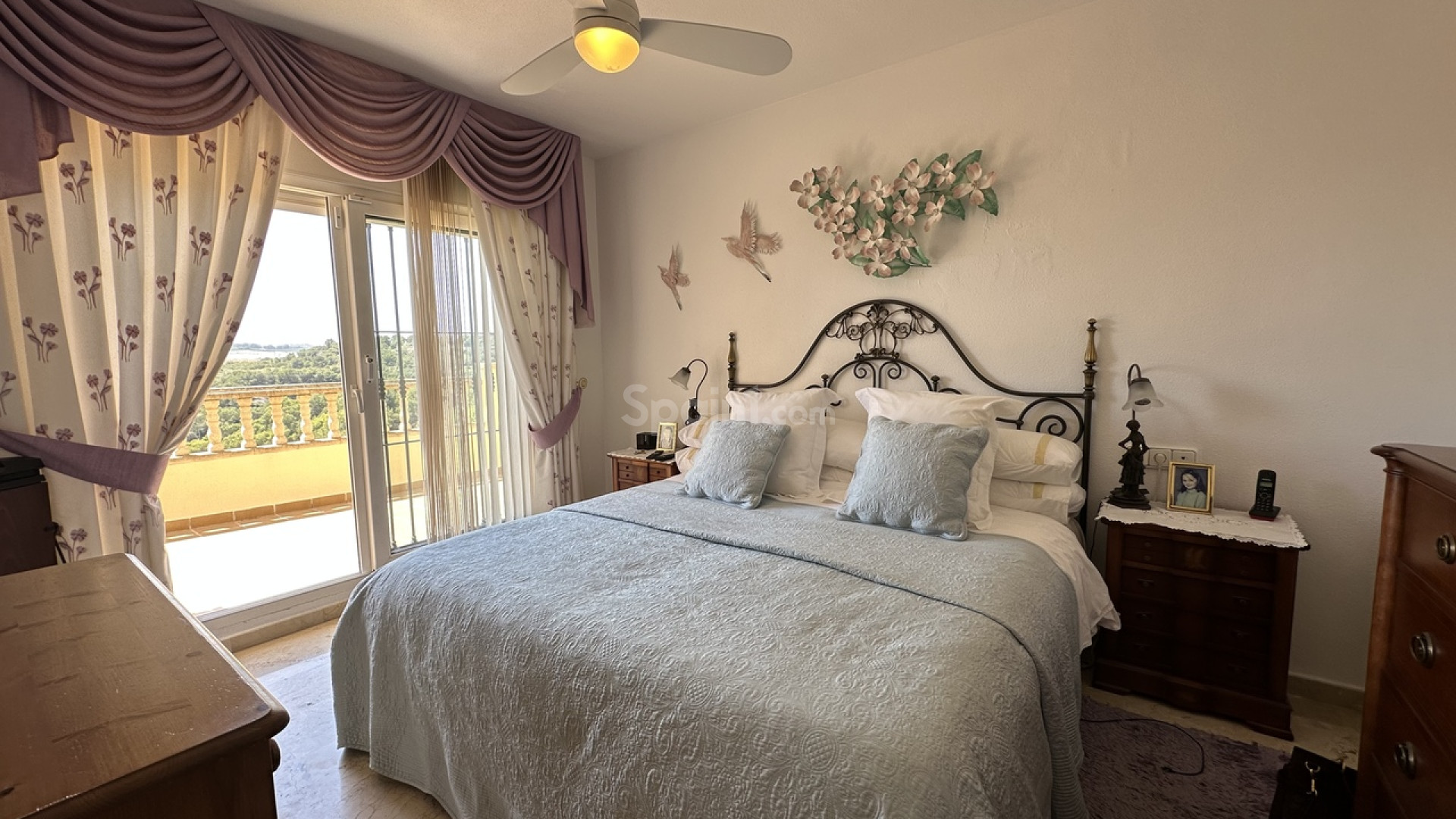 Resale - Villa -
Las Ramblas