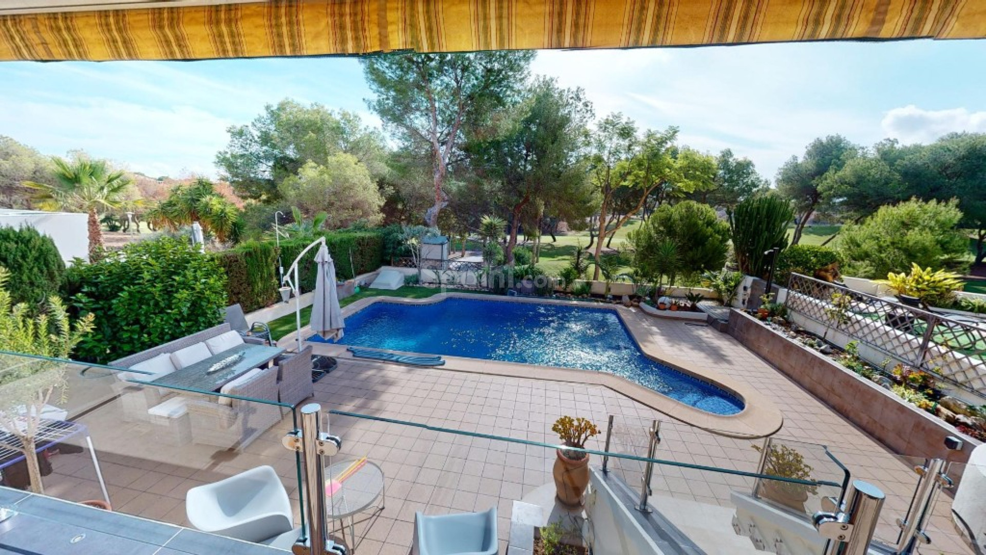 Resale - Villa -
Las Ramblas