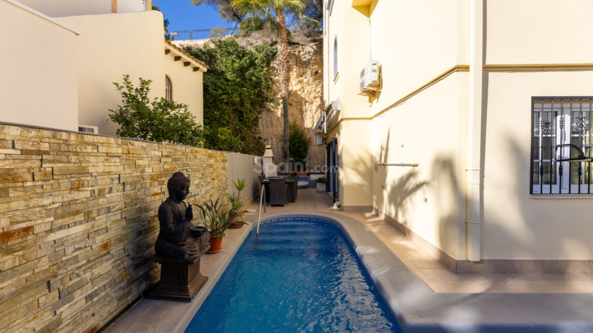 Resale - Villa -
Las Ramblas