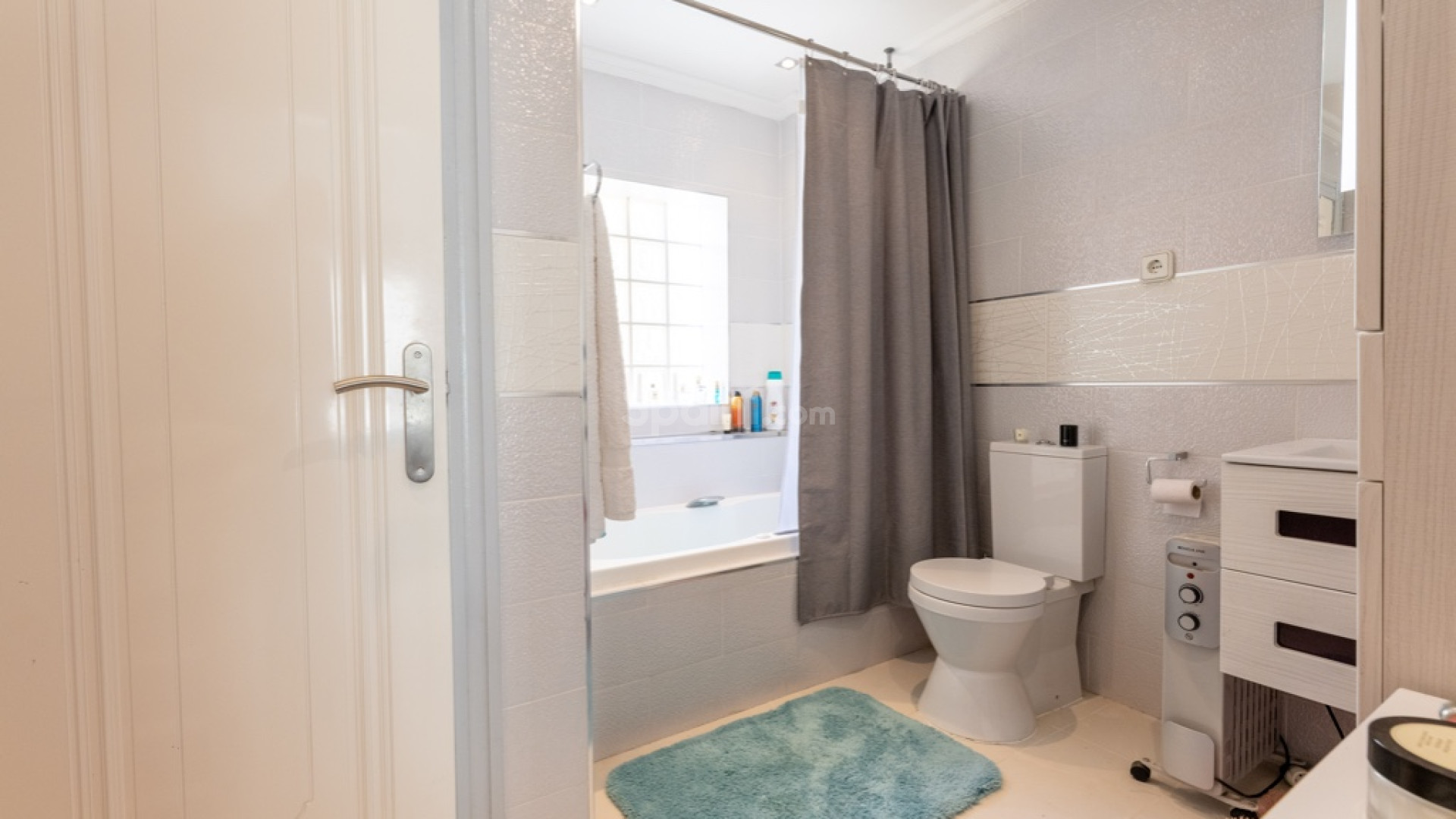 Resale - Villa -
Las Ramblas