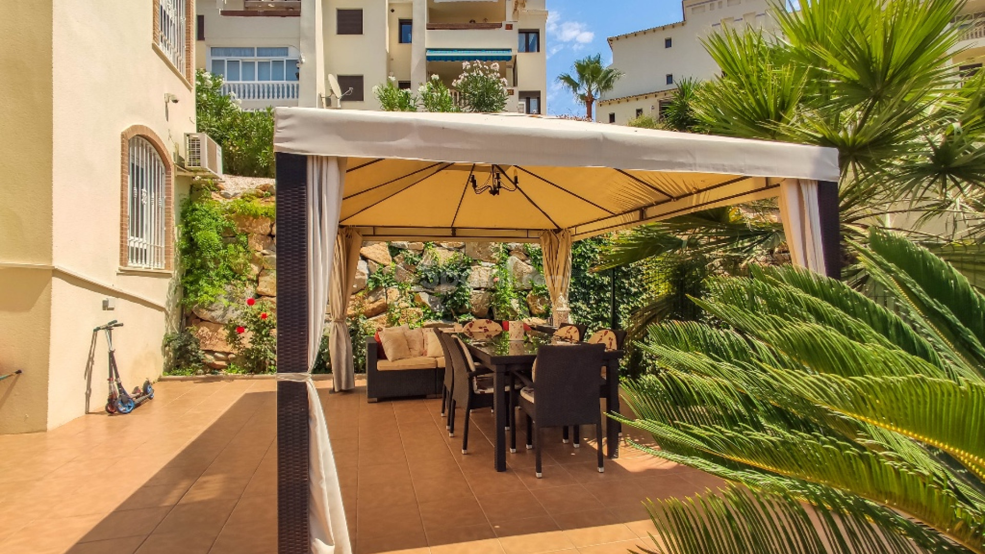 Resale - Villa -
Las Ramblas