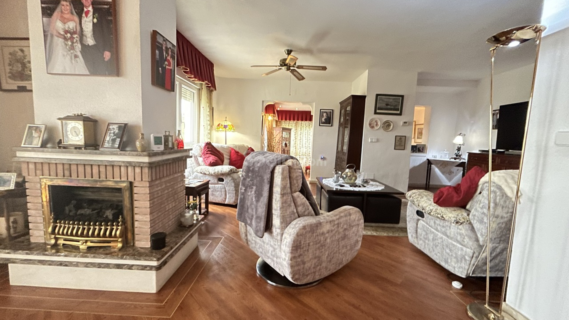 Resale - Villa -
Las Ramblas