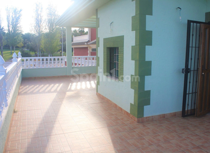 Resale - Villa -
Los Altos