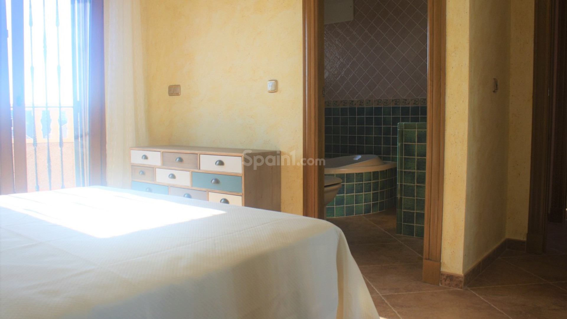 Resale - Villa -
Los Altos