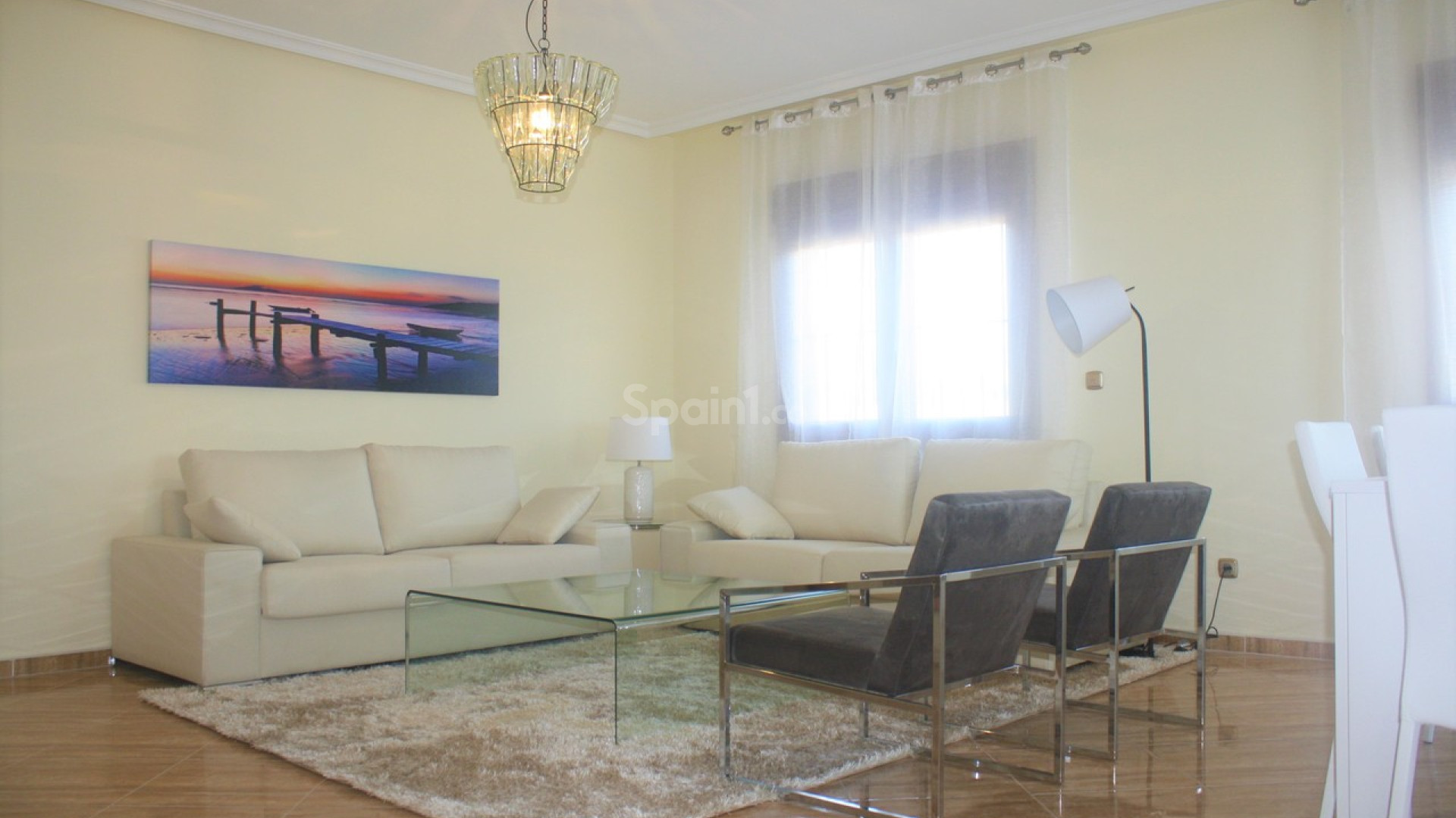 Resale - Villa -
Los Altos