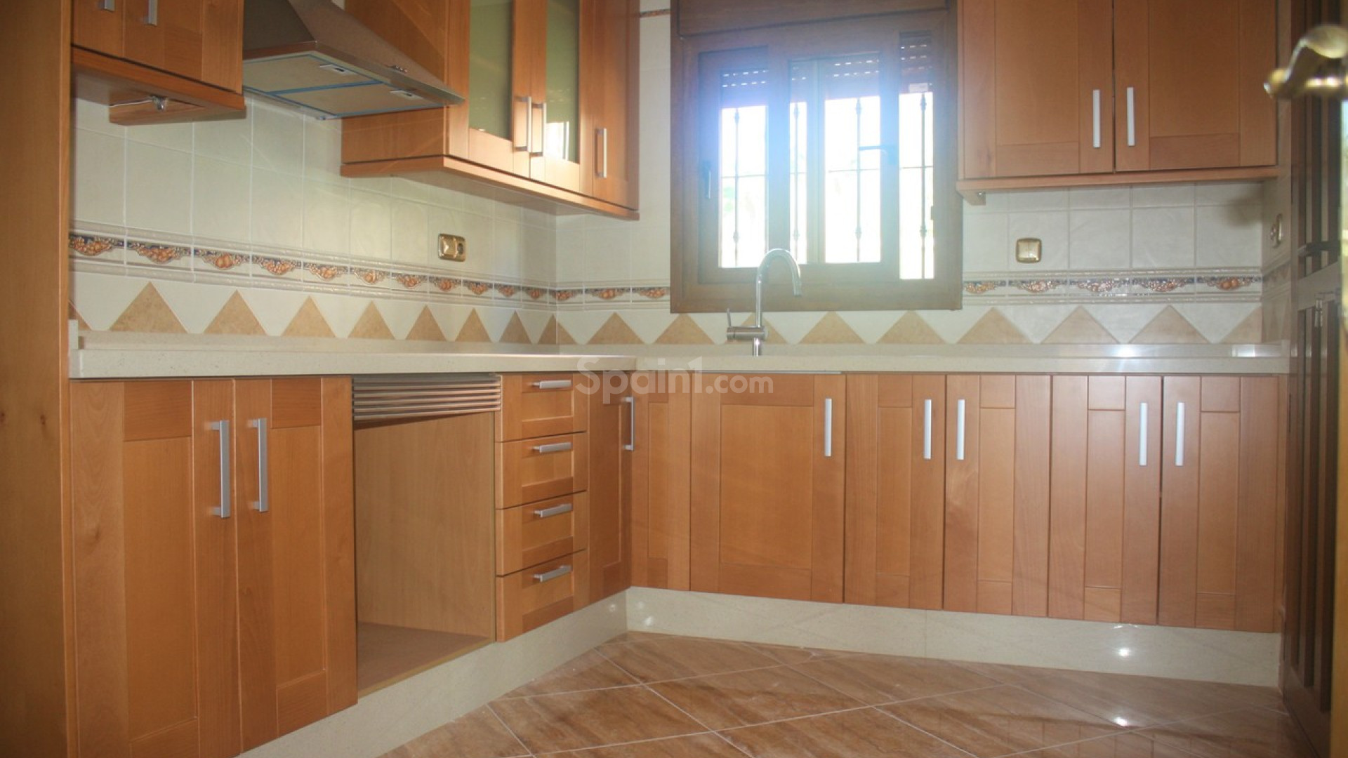 Resale - Villa -
Los Altos